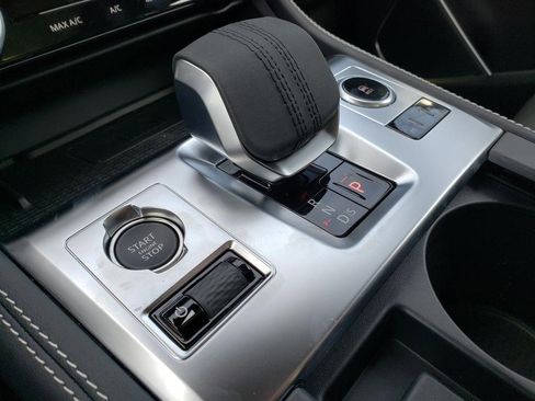 New 2026 Jaguar F-PACE R-Dynamic S image 4