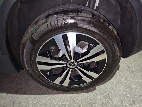 Certified 2024 Mercedes-Benz GLA 250 image 34