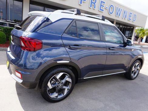 Used 2021 Hyundai Venue w/ Cargo Package image 6