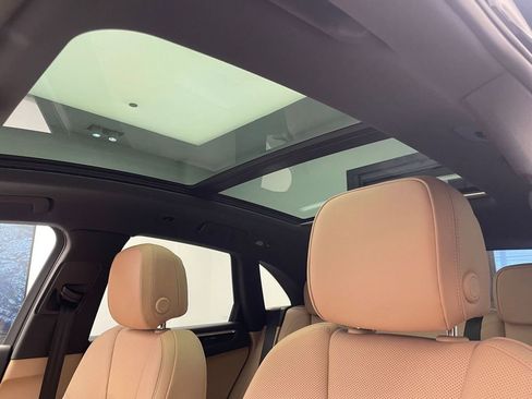 New 2026 Porsche Macan image 19