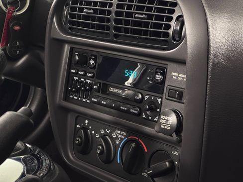 Used 2001 Chrysler Prowler Mulholland Edition image 28