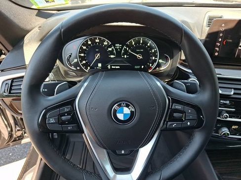 Used 2019 BMW 530i xDrive w/ Convenience Package AWD/4WD image 20