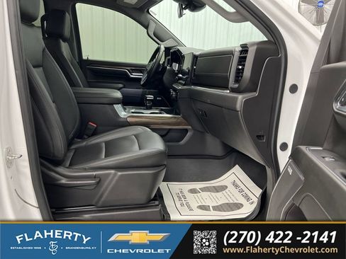 Used 2024 Chevrolet Silverado 1500 LT Trail Boss w/ LT Trail Boss Premium Package AWD/4WD image 15