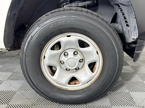 Used 2020 Toyota Tacoma SR image 27