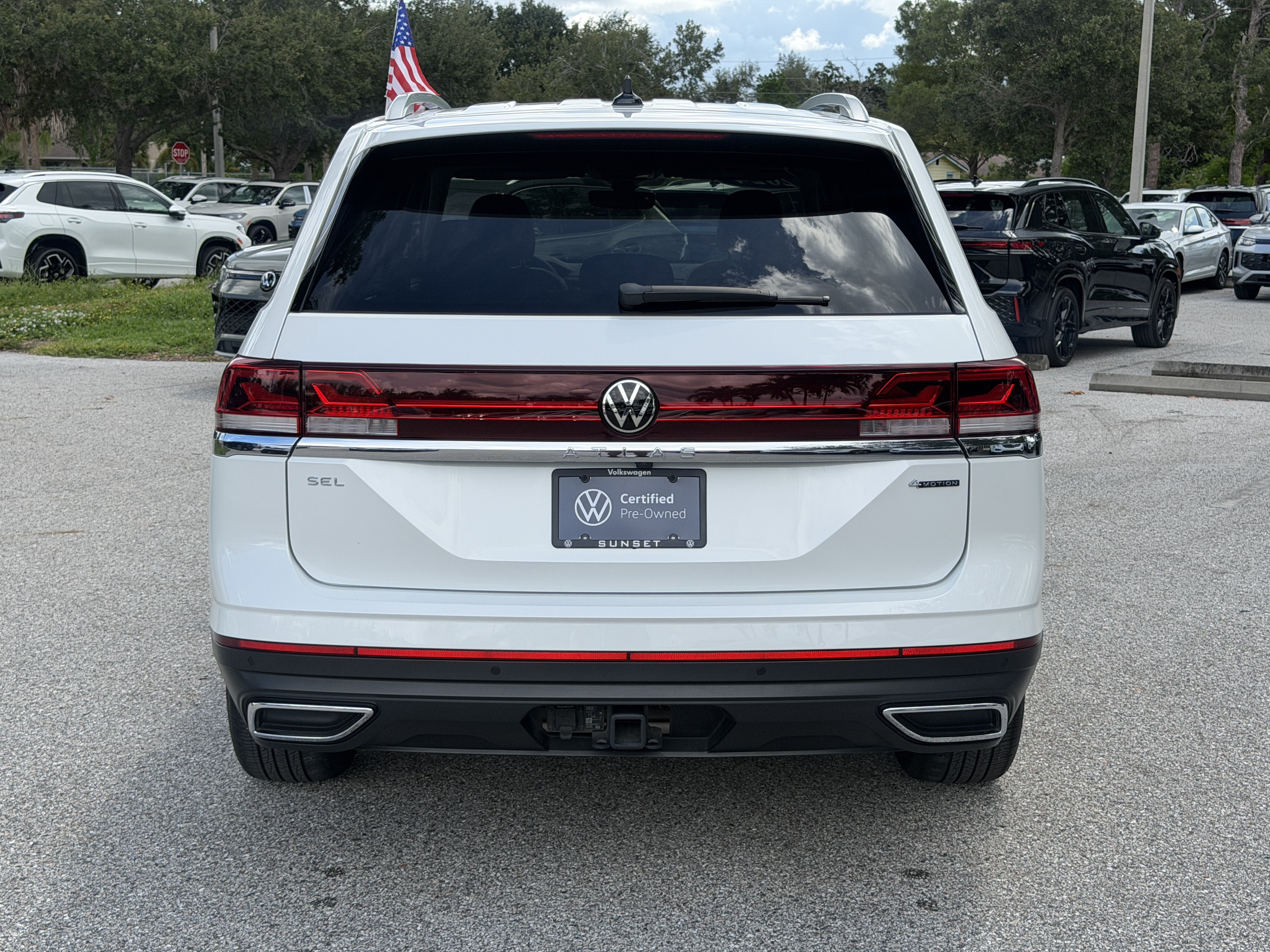 Certified 2024 Volkswagen Atlas SEL AWD/4WD image 6