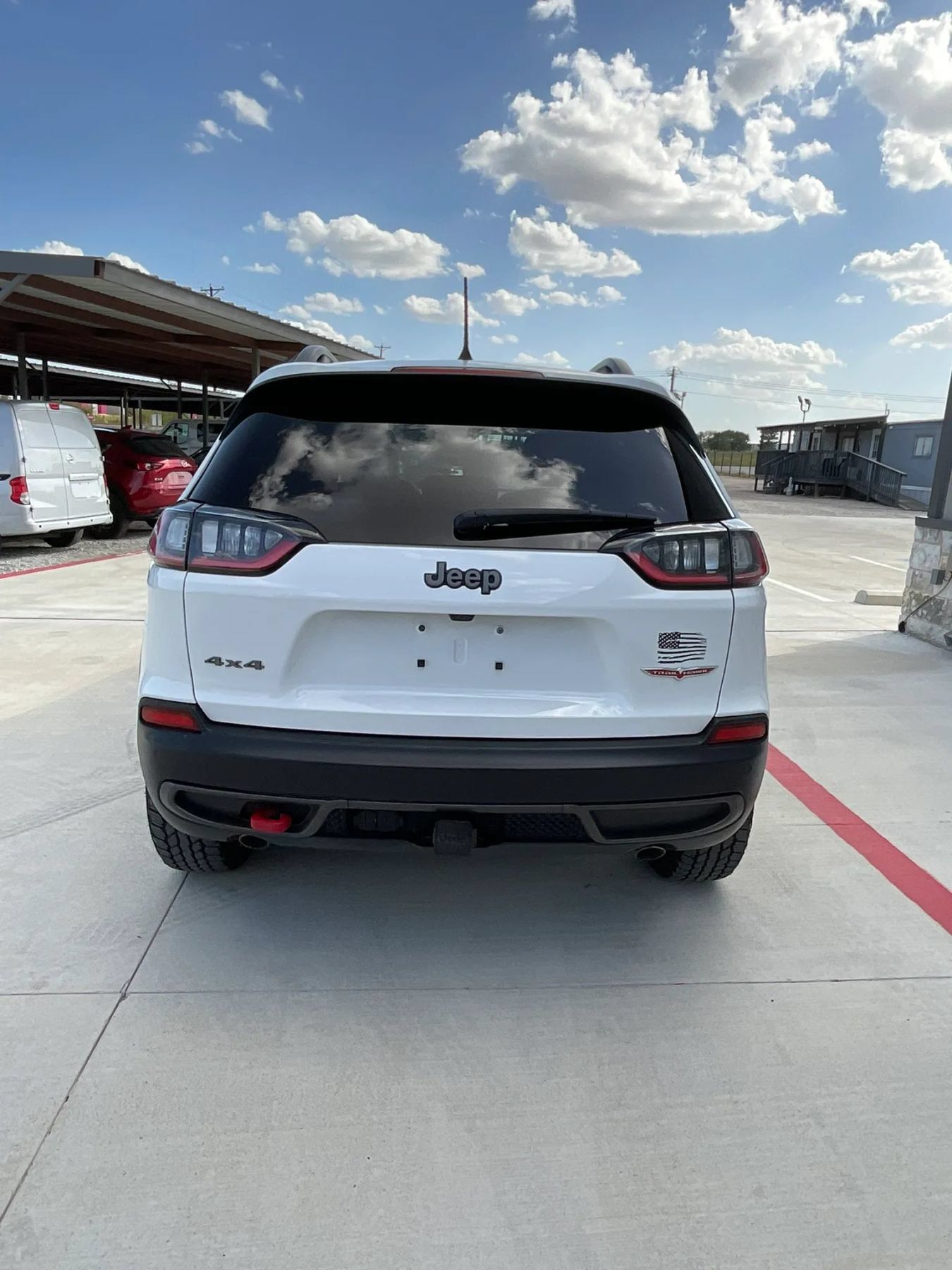 Used 2021 Jeep Cherokee Trailhawk w/ Trailer Tow Group AWD/4WD image 12