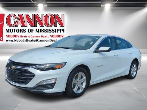 Used 2024 Chevrolet Malibu LT FWD image 1