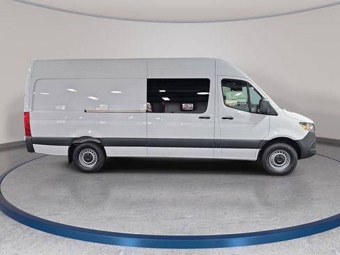 New 2026 Mercedes-Benz Sprinter 2500 image 4