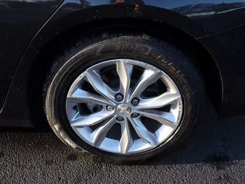 Used 2023 Chevrolet Malibu LT image 17