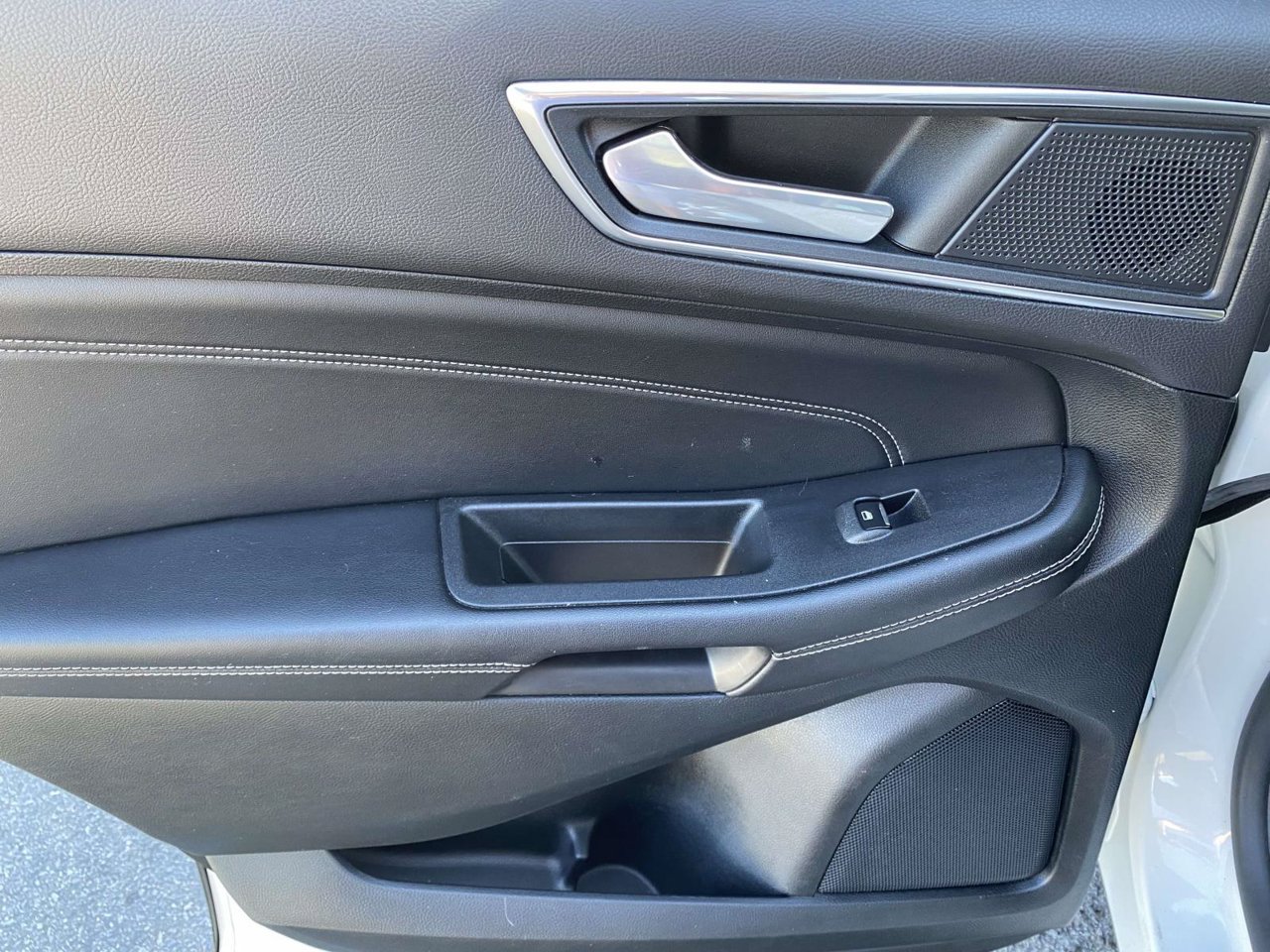 Used 2022 Ford Edge Titanium AWD/4WD image 22