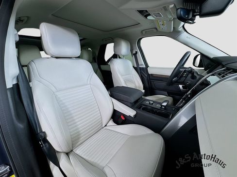 Used 2024 Land Rover Discovery S AWD/4WD image 35