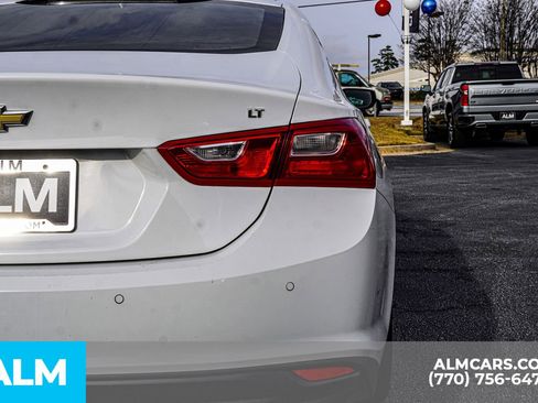 Used 2024 Chevrolet Malibu LT image 18