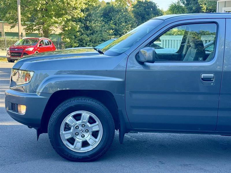 Used 2012 Honda Ridgeline RTS image 2