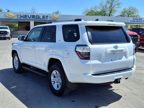 Used 2022 Toyota 4Runner SR5 Premium image 23