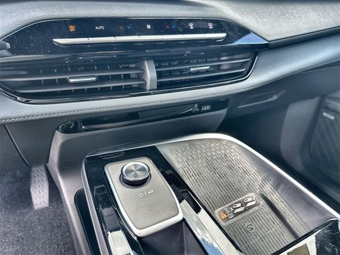 New 2026 Buick Enclave Sport Touring w/ Power Package image 27