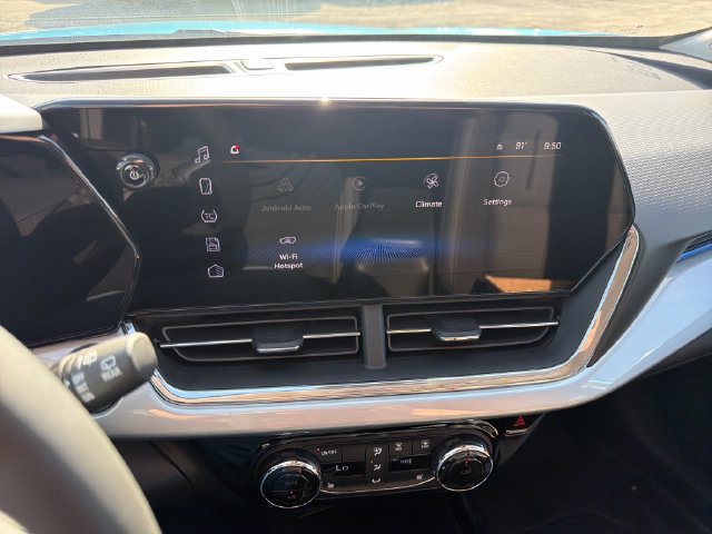 New 2026 Chevrolet Trax LT w/ Driver Confidence Package FWD image 23