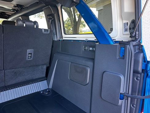 New 2025 Ford Bronco Badlands image 50