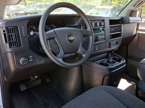 Used 2024 Chevrolet Express 2500 w/ Driver Convenience Package RWD image 26