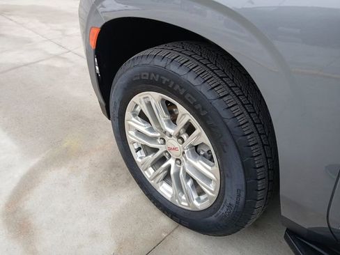 Certified 2022 GMC Yukon SLT w/ SLT Luxury Package image 33