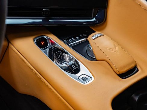 Used 2023 Chevrolet Corvette Stingray Premium Conv w/ Z51 Performance Package RWD image 15