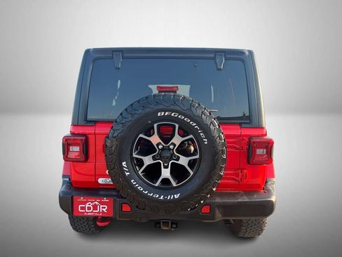Used 2018 Jeep Wrangler Unlimited Rubicon AWD/4WD image 9
