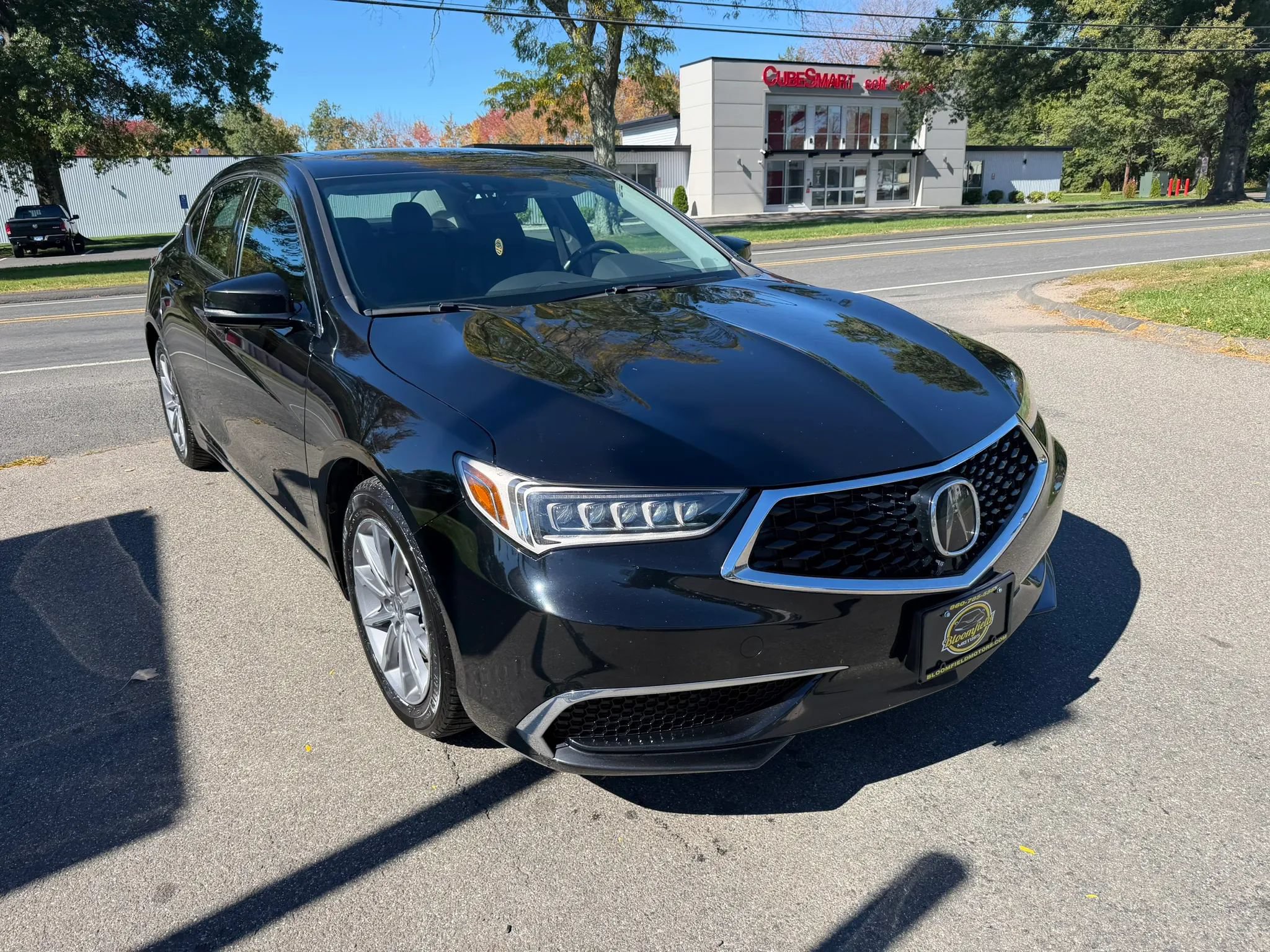Used 2018 Acura TLX w/ Technology Package FWD image 3