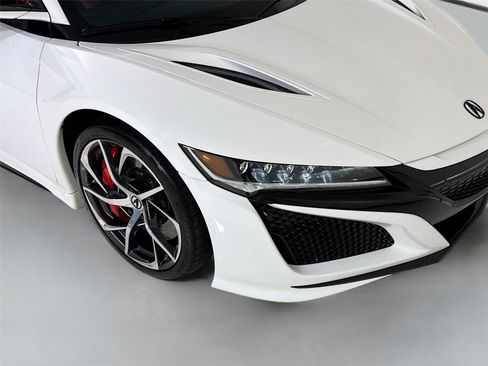 Used 2020 Acura NSX AWD/4WD image 31