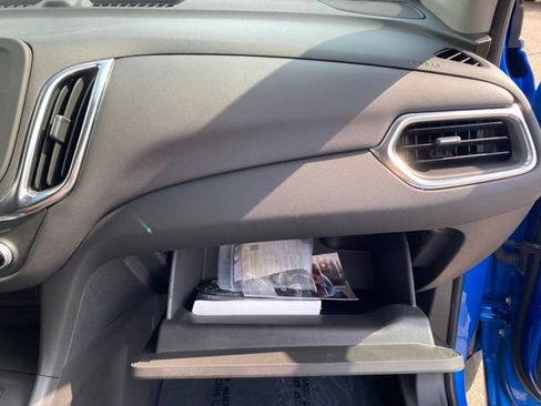 Used 2024 Chevrolet Equinox LT FWD image 34