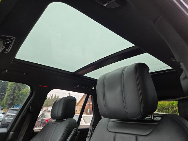 Used 2019 Land Rover Range Rover Supercharged AWD/4WD image 25