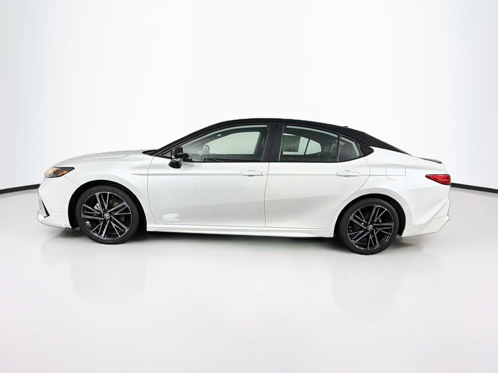 Used 2025 Toyota Camry XSE FWD image 6