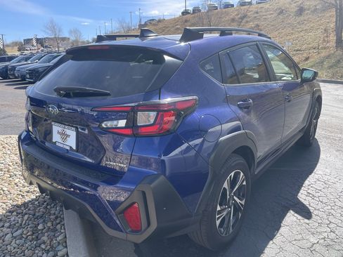 Used 2024 Subaru Crosstrek 2.0i Premium image 3
