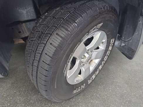 Used 2010 Nissan Xterra S AWD/4WD image 26