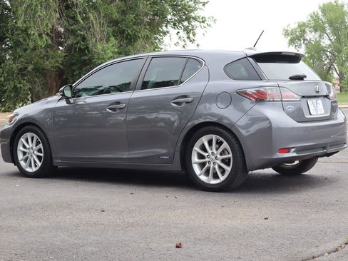 Used 2012 Lexus CT 200h Premium w/ Leather Pkg FWD image 7
