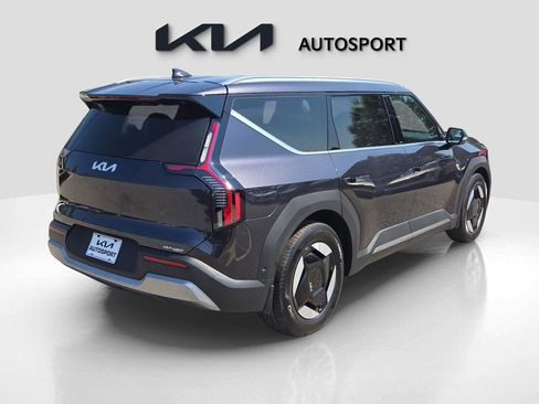 New 2026 Kia EV9 Wind image 8