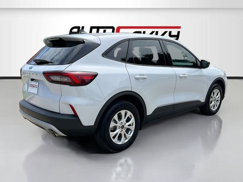 Used 2025 Ford Escape Active w/ Cold Weather Package FWD image 7