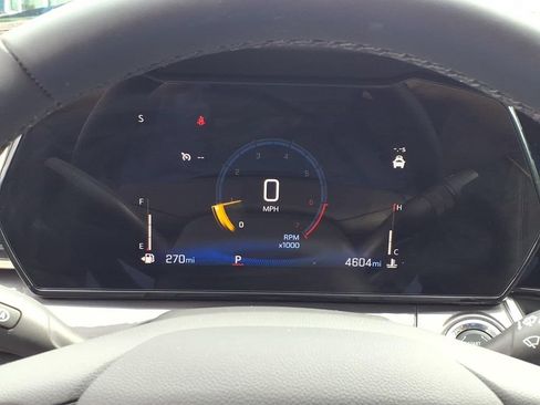 Used 2025 Chevrolet Trax ACTIV FWD image 15