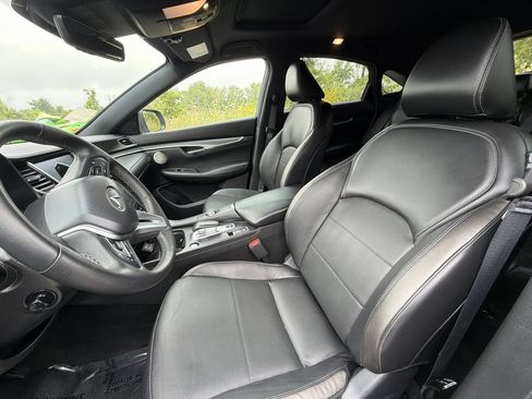 Used 2025 INFINITI QX55 Essential AWD/4WD image 13