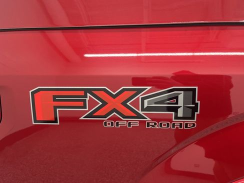 Used 2020 Ford F150 Lariat w/ FX4 Off-Road Package image 6