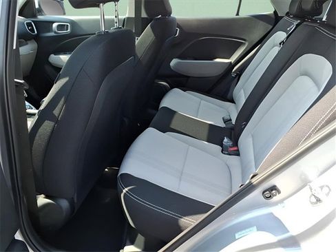 New 2025 Hyundai Venue SEL image 8