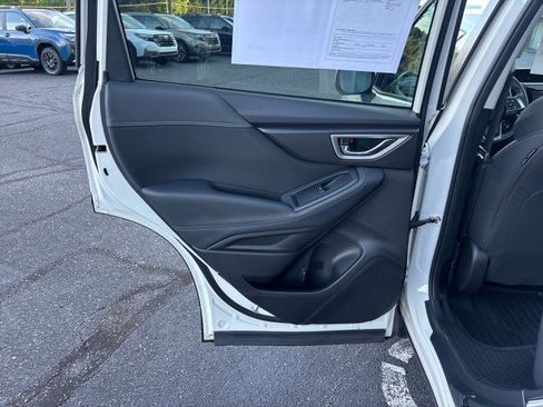 Certified 2022 Subaru Forester Premium AWD/4WD image 31