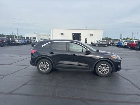 Used 2020 Ford Escape SE FWD image 9