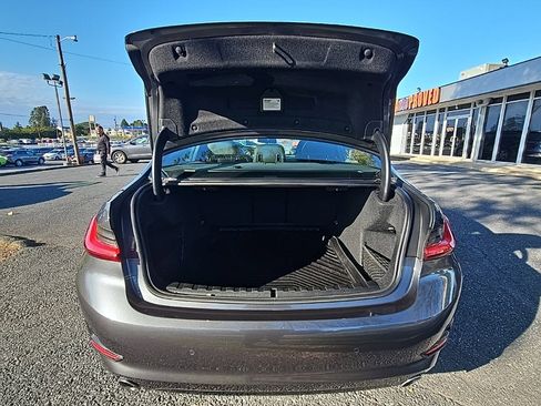 Used 2021 BMW 330i Sedan w/ Premium Package image 39