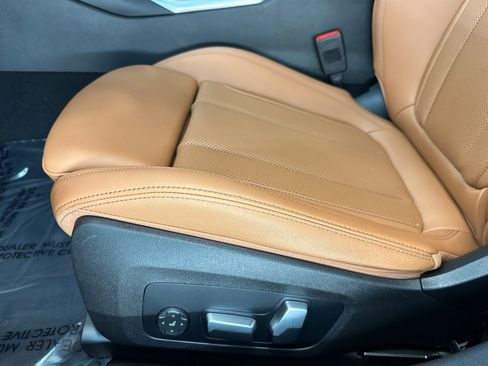 Certified 2023 BMW 330i Sedan w/ M Sport Package RWD image 14