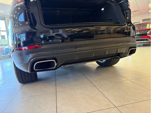 Used 2021 Porsche Cayenne E-Hybrid AWD/4WD image 46