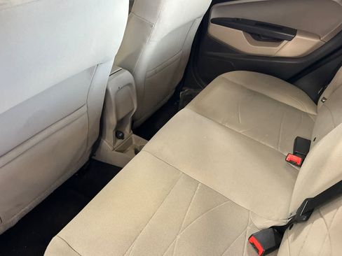 Used 2015 Ford Fiesta SE FWD image 5
