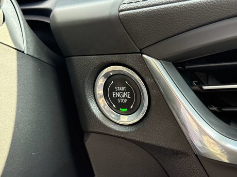 Certified 2024 Buick Encore GX Preferred FWD image 20