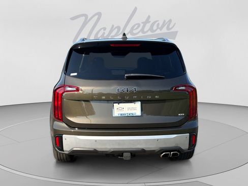 Used 2023 Kia Telluride S AWD/4WD image 4