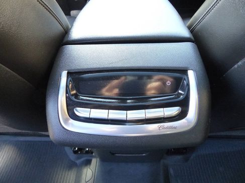 Used 2024 Cadillac XT6 Luxury w/ LPO, Floor Liner Package AWD/4WD image 39