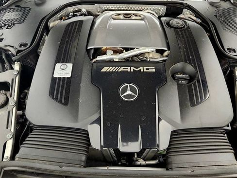 Used 2022 Mercedes-Benz SL 63 AMG 4MATIC w/ Driver Assistance Package image 25