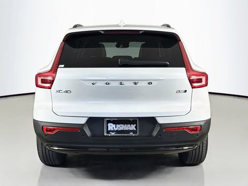 Certified 2026 Volvo XC40 B5 Plus w/ Protection Package Premier AWD/4WD image 6